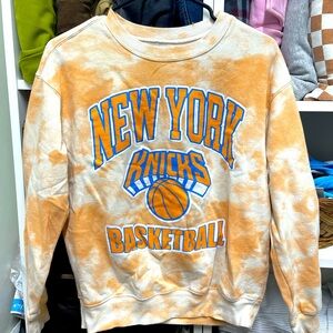 NY Knicks sweatshirt